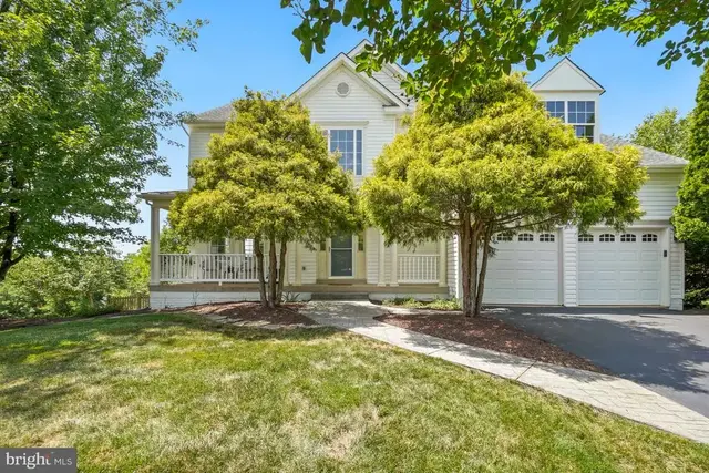 801 Santmyer Dr Se, Leesburg