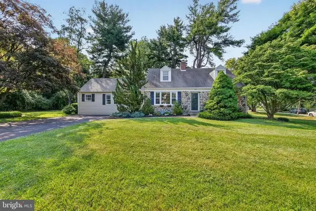 100 E Rose Valley Rd, Wallingford