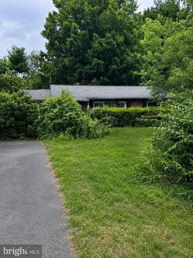 17712 Burnside Ave, Hagerstown