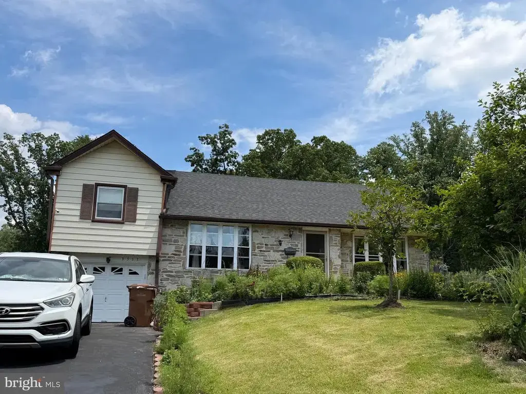 3333 Jeffrey Dr, DRESHER