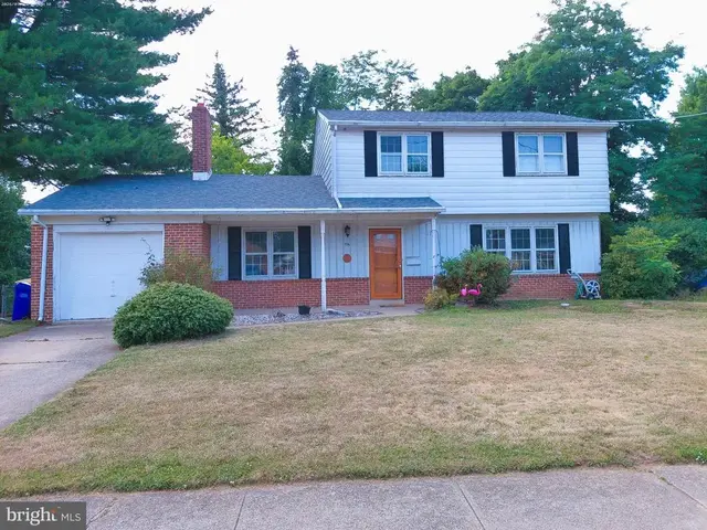 206 Green Lane Drive, Camp Hill