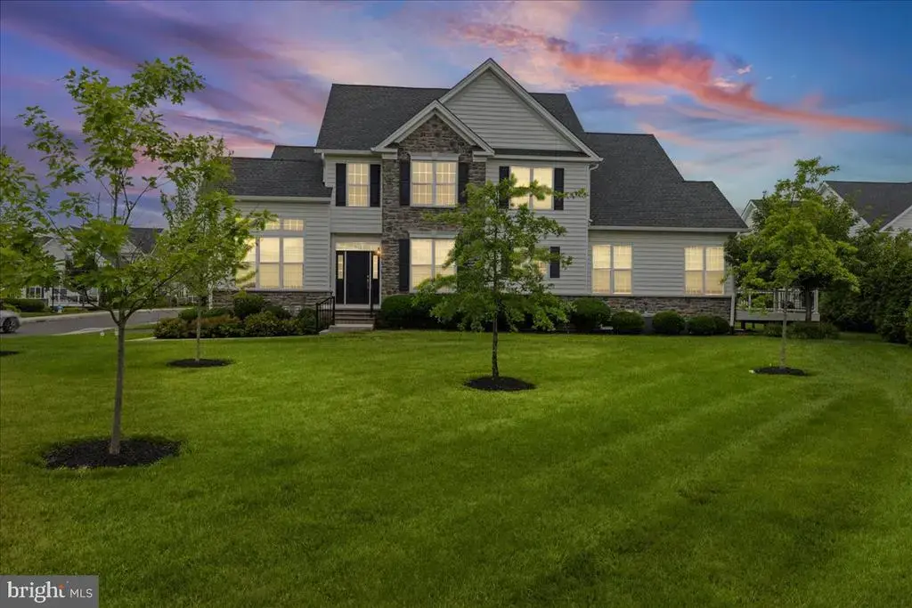 1733 Locust Dr, YARDLEY