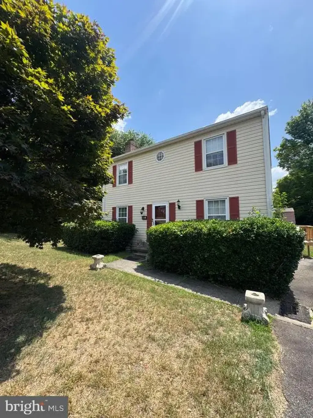 100 Greenbrier Ter, CHARLOTTESVILLE
