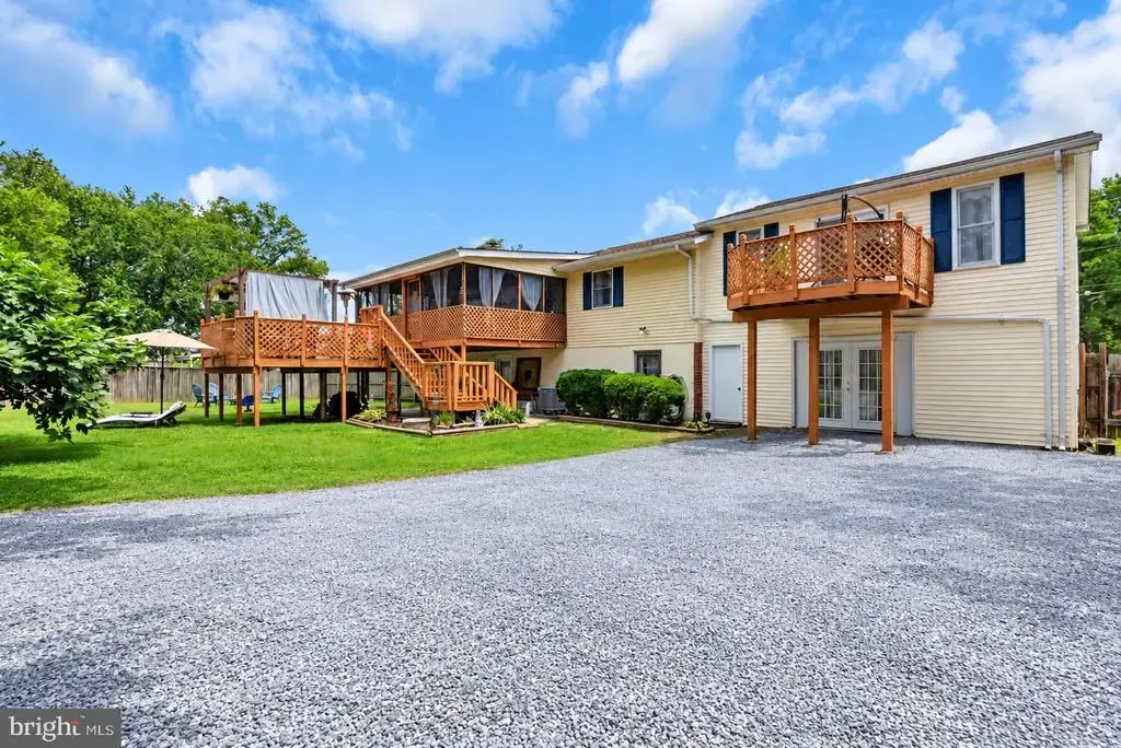 205 Anchor Ln, CHESTER