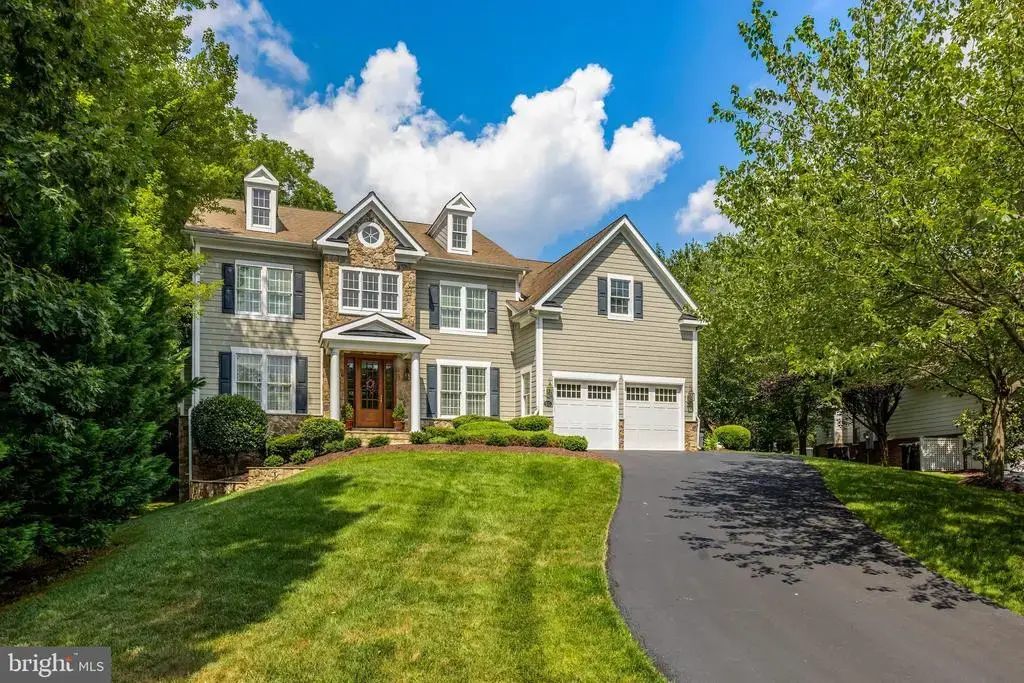 513 John Marshall Dr Ne, VIENNA
