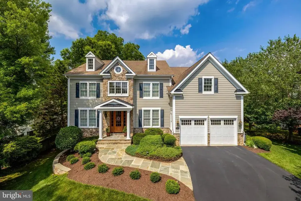 513 John Marshall Dr Ne, VIENNA