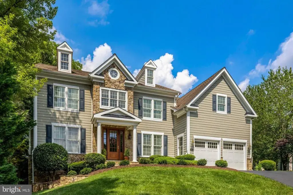 513 John Marshall Dr Ne, VIENNA