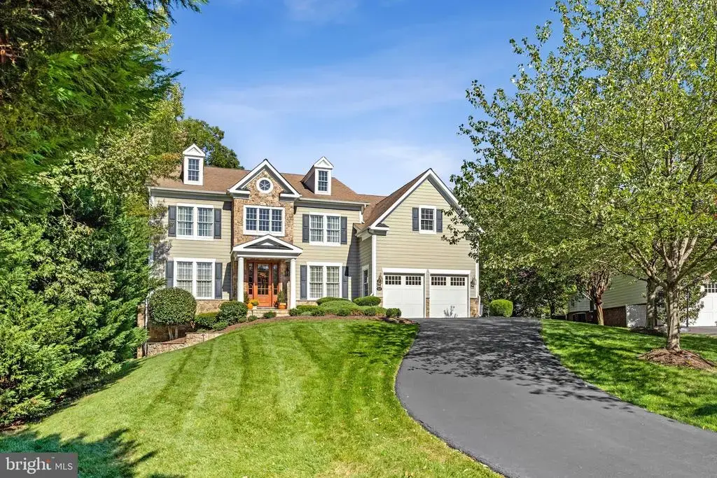 513 John Marshall Dr Ne, VIENNA