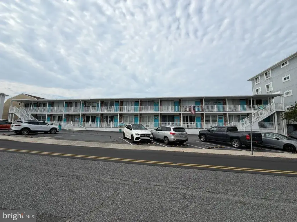 7 45th St #209, OCEAN CITY