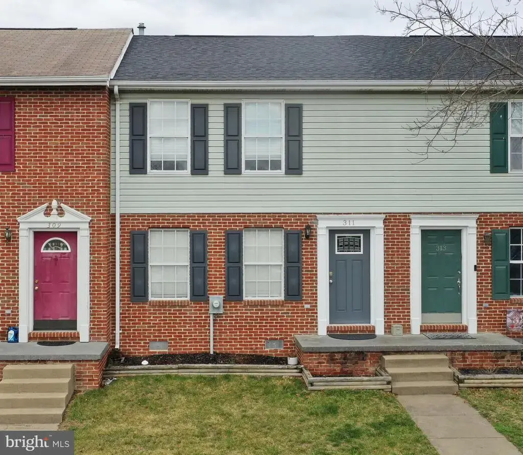 311 Willowbrook Ct, WINCHESTER
