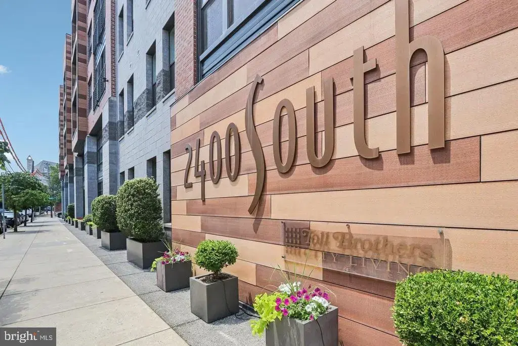 600 S 24th St #208, PHILADELPHIA