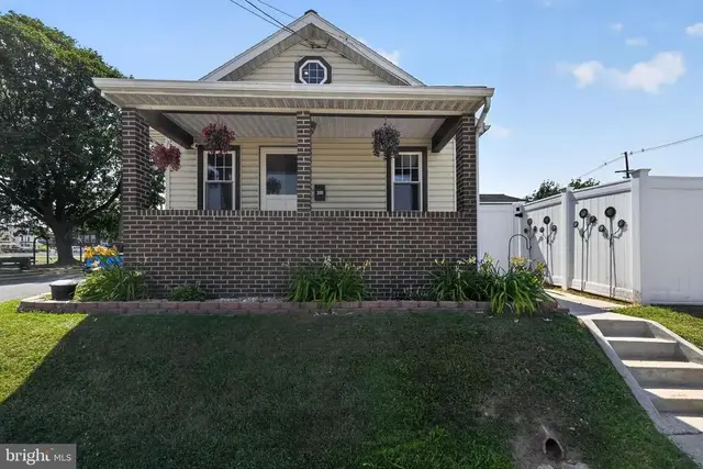 300 N Highland Ave, York