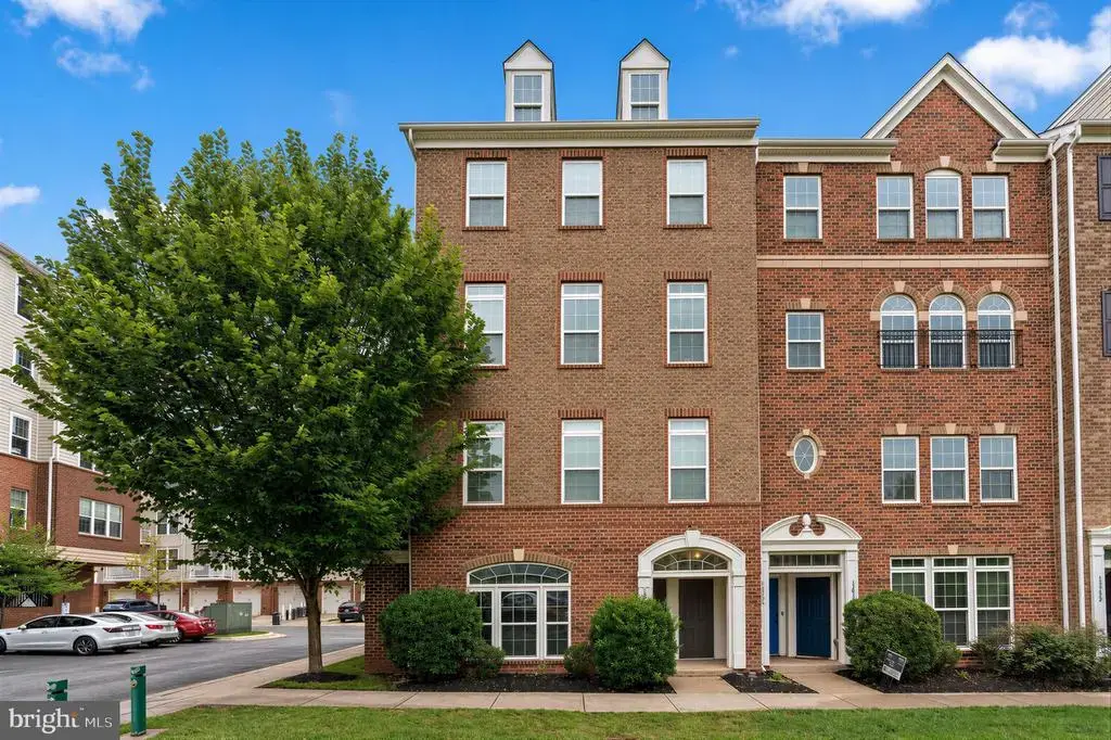 13752 Earhart Cir, HERNDON