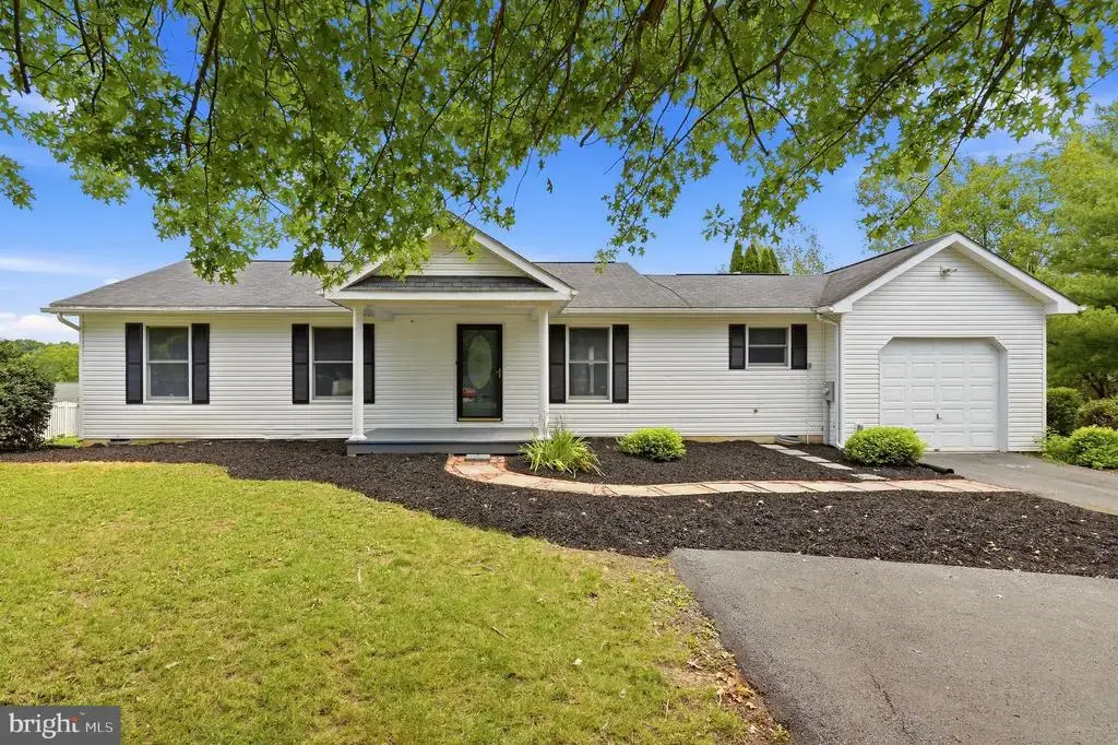 65 Live Oak Ct, MARTINSBURG