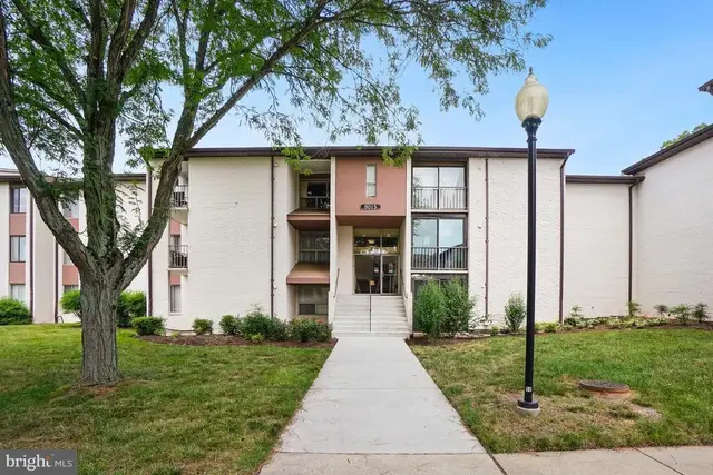 8015 Mandan Rd #304, Greenbelt