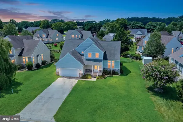122 Ginger Ln, Milford