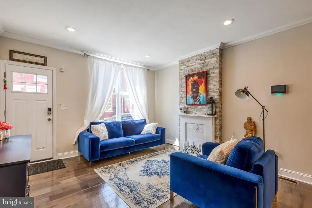 2017 Pierce St, PHILADELPHIA