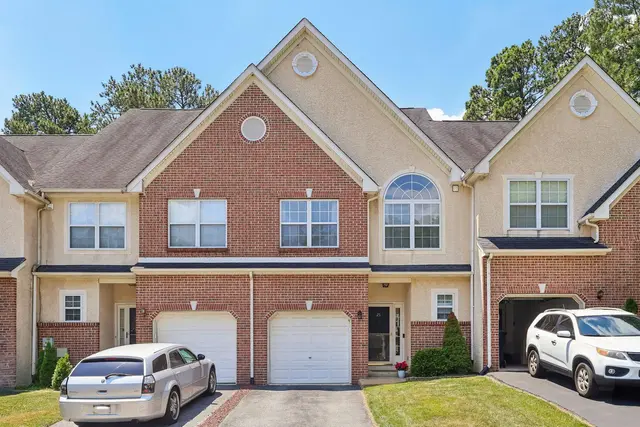 25 Forest Gate Ln, Wilmington