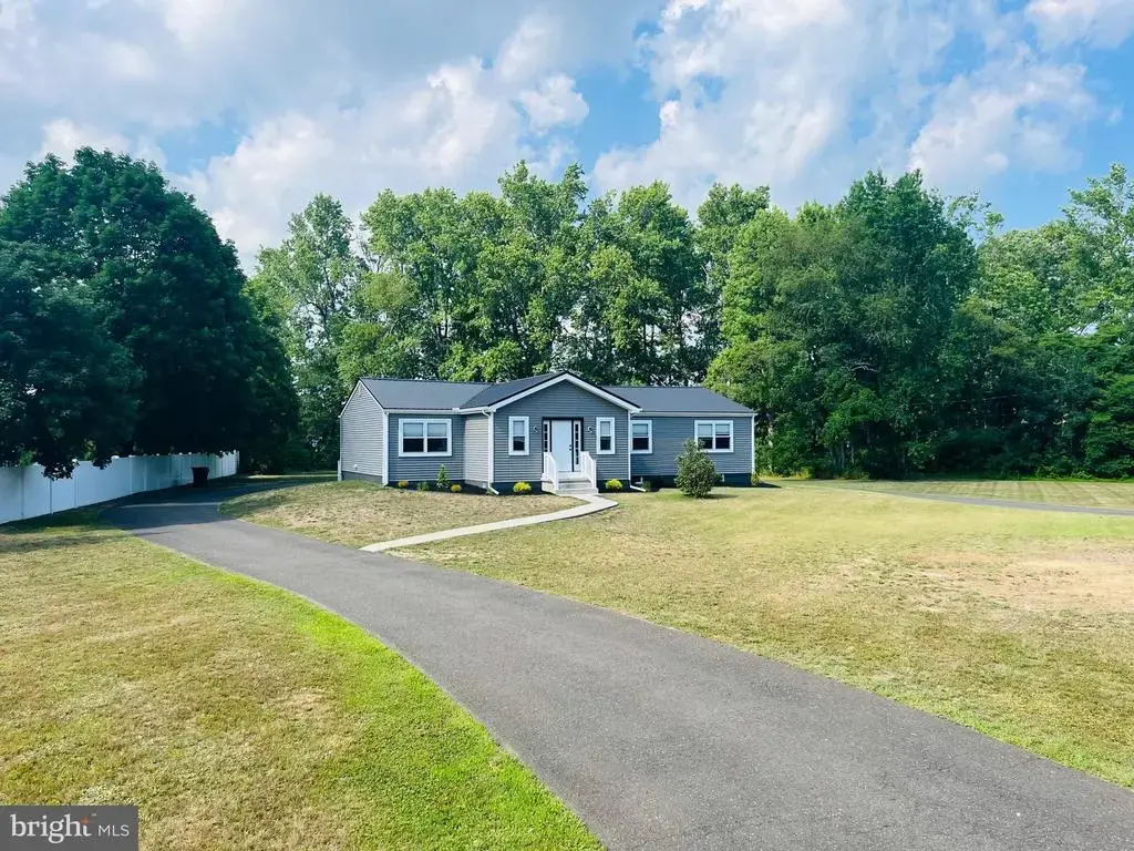 4126 Post Rd, VINELAND