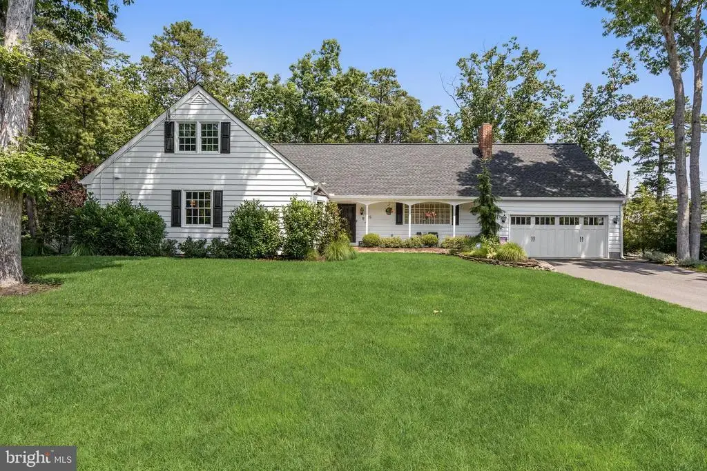 15 Cayuga Trl, MEDFORD LAKES