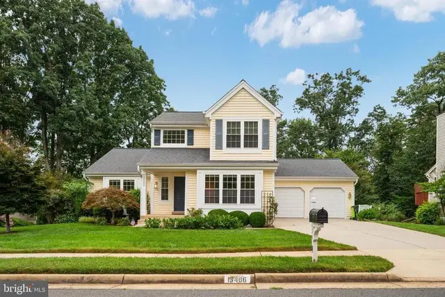 13486 Lake Shore Dr, Herndon