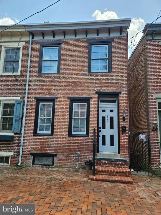 53 W 4th St, New Castle