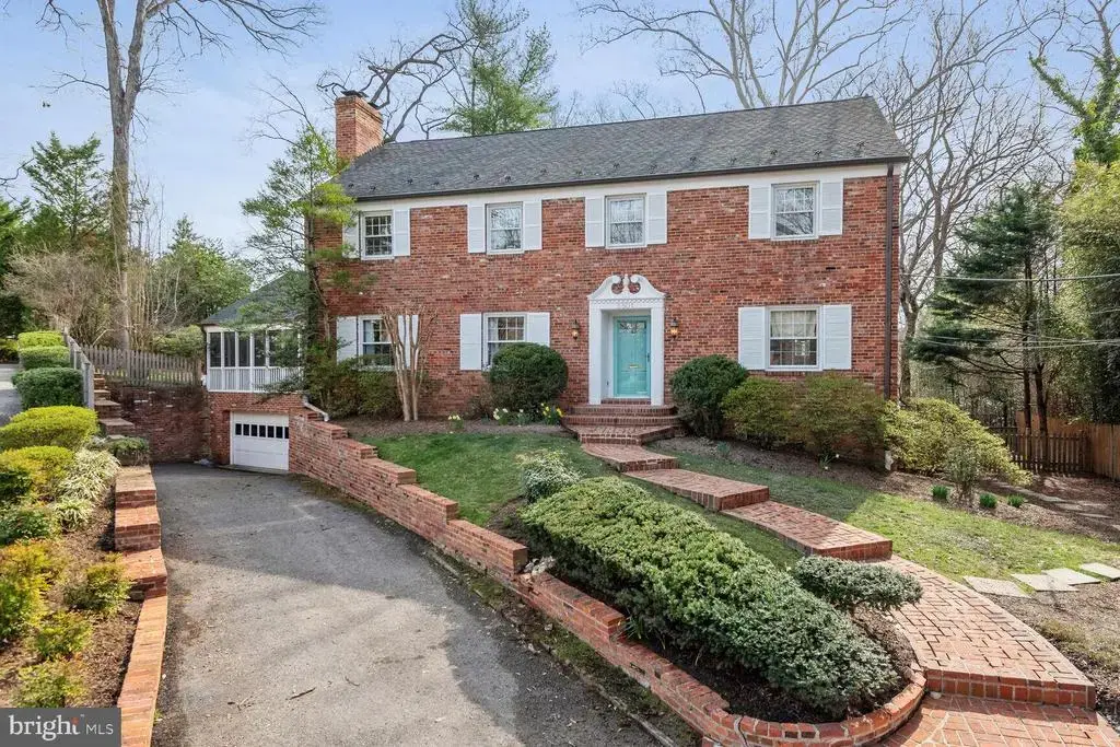5801 Hillburne Way, CHEVY CHASE