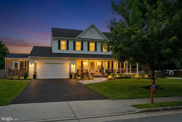 404 Autumn Chase Ct, Purcellville