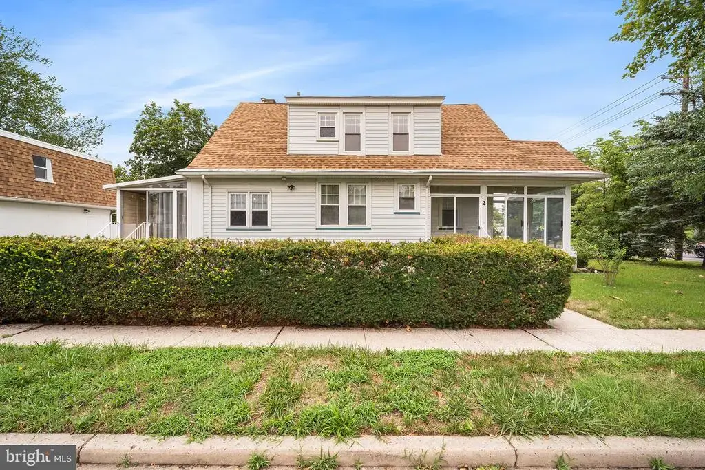 2 12th St, BURLINGTON TOWNSHIP