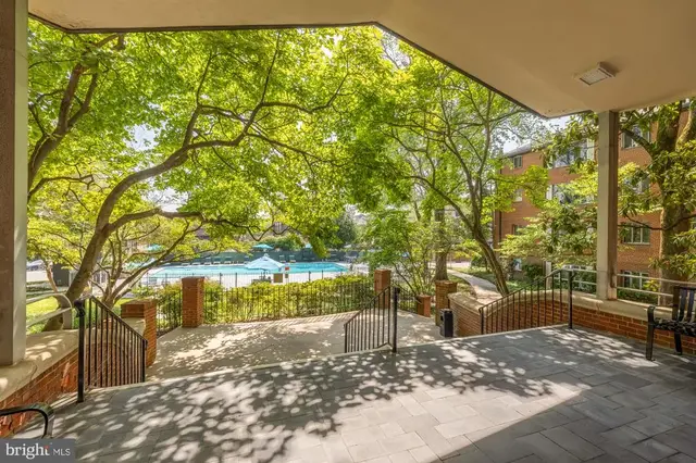 5301 Westbard Cir #210, Bethesda