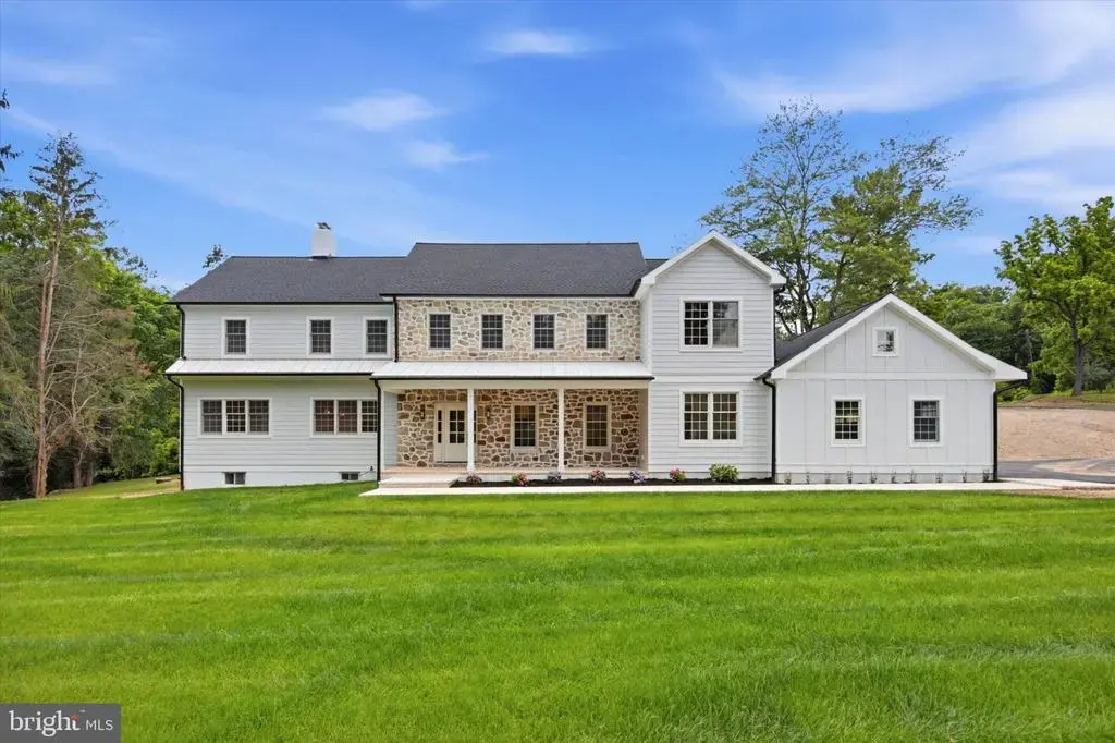 1756 Yellow Springs Rd, MALVERN