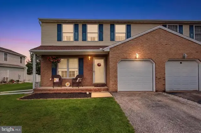 1990 Wyatt Cir, Dover