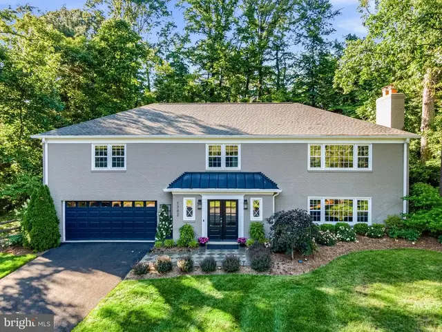 1702 Mason Hill Dr, Alexandria