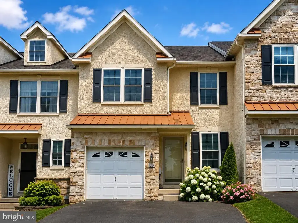 53 Cricket Dr, CONSHOHOCKEN