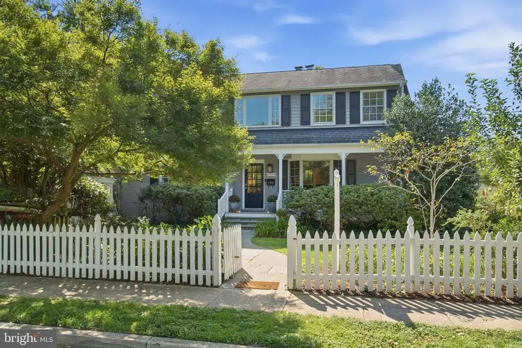 6424 Broad St, BETHESDA