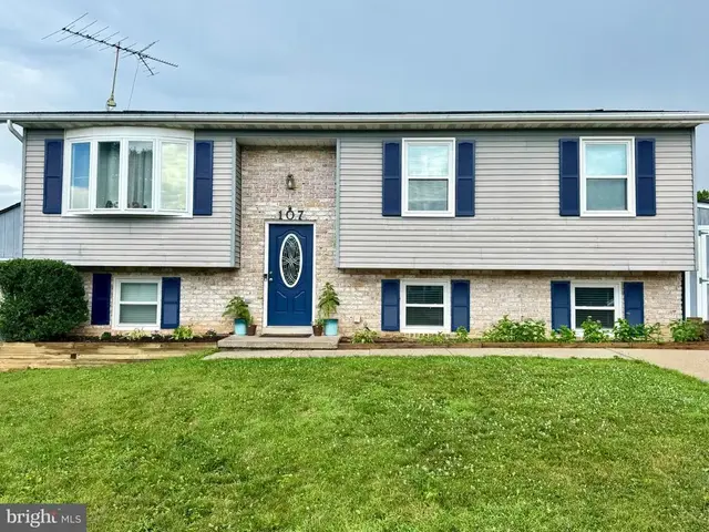 107 Walden Way, Mount Airy