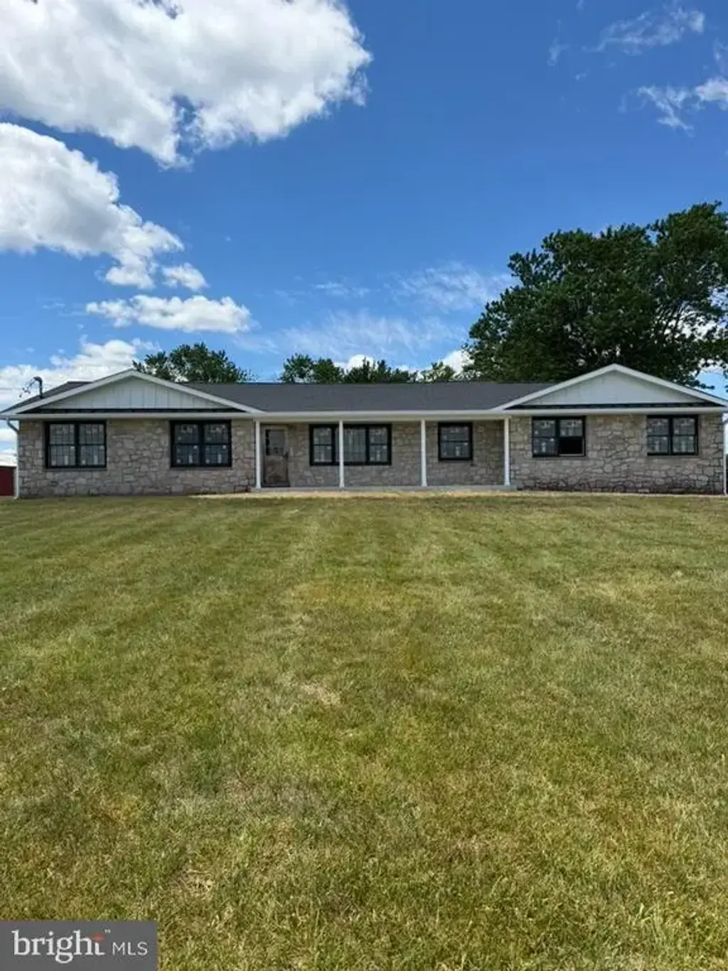 1036 Sweetbriar Rd, PERKASIE