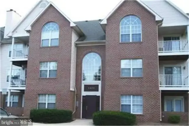 9605 Lake Pointe Ct #303, Upper Marlboro