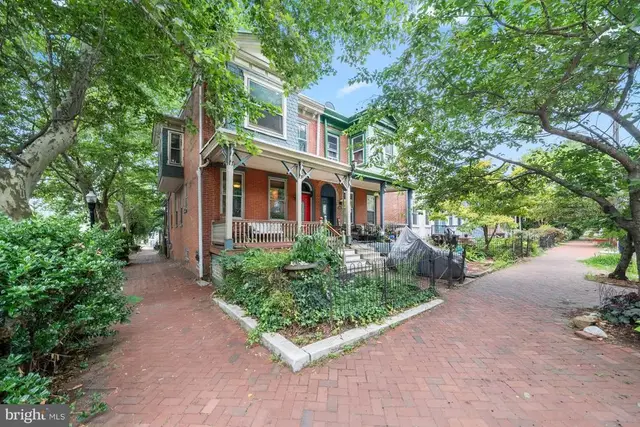 800 W 10th St, Wilmington