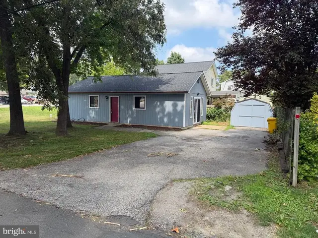 311 Londontown Rd, Edgewater
