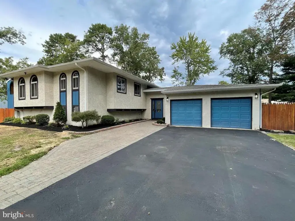 802 Salem Ct, ATCO