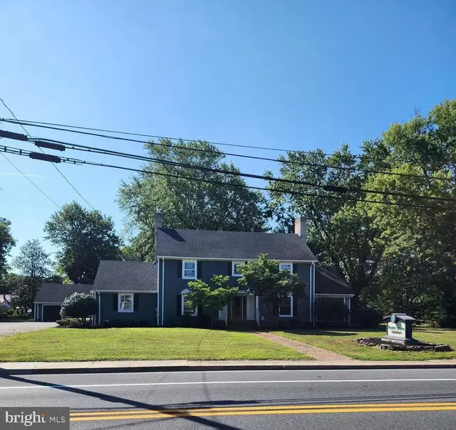 123 W Market St, Georgetown