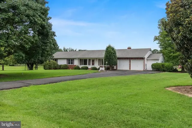 208 Grason Vista Dr, Queenstown