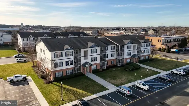 17046 N Brandt St #2206, Lewes