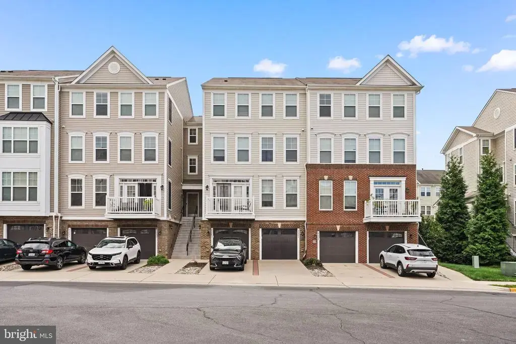 42243 Canary Grass Sq, ALDIE