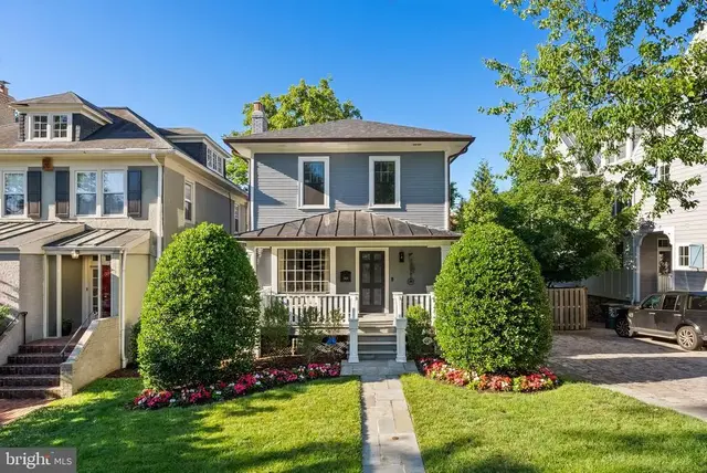 3624 Davis St Nw, Washington