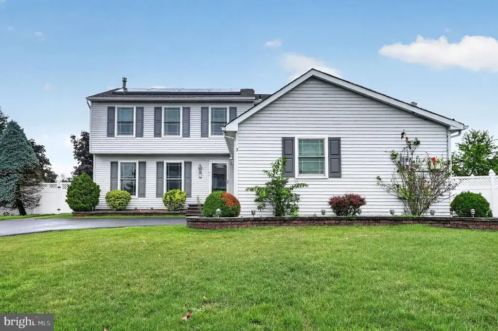 3 Berwick Ln, SICKLERVILLE