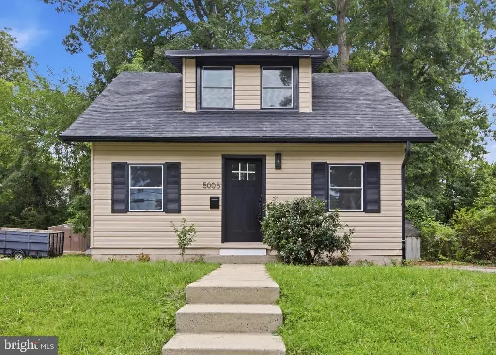 5005 Hollywood Rd, COLLEGE PARK