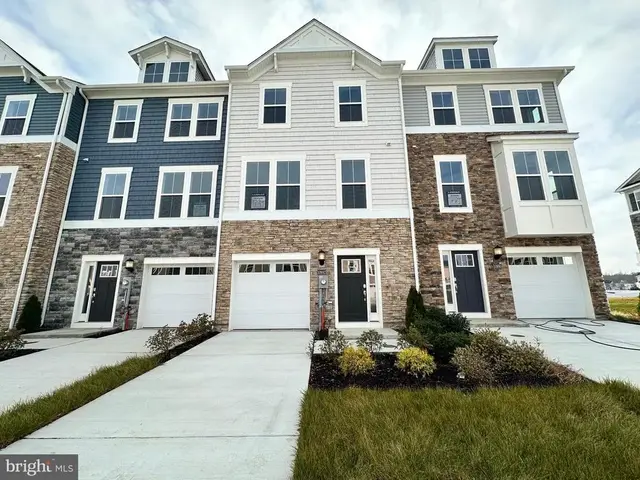 5528 Aberdeen Pl, White Plains