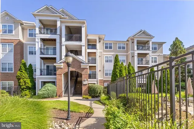12958 Centre Park Cir #118, Herndon
